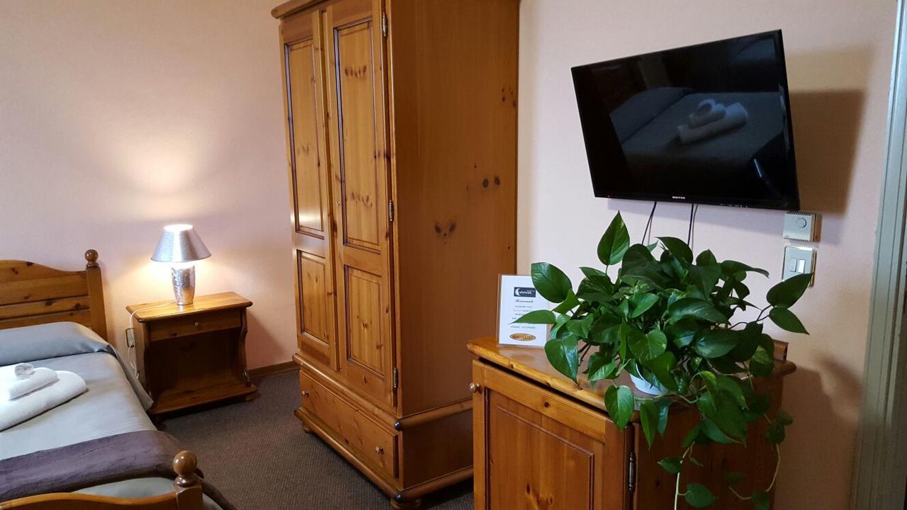 Hotel Calaluna Биела Екстериор снимка