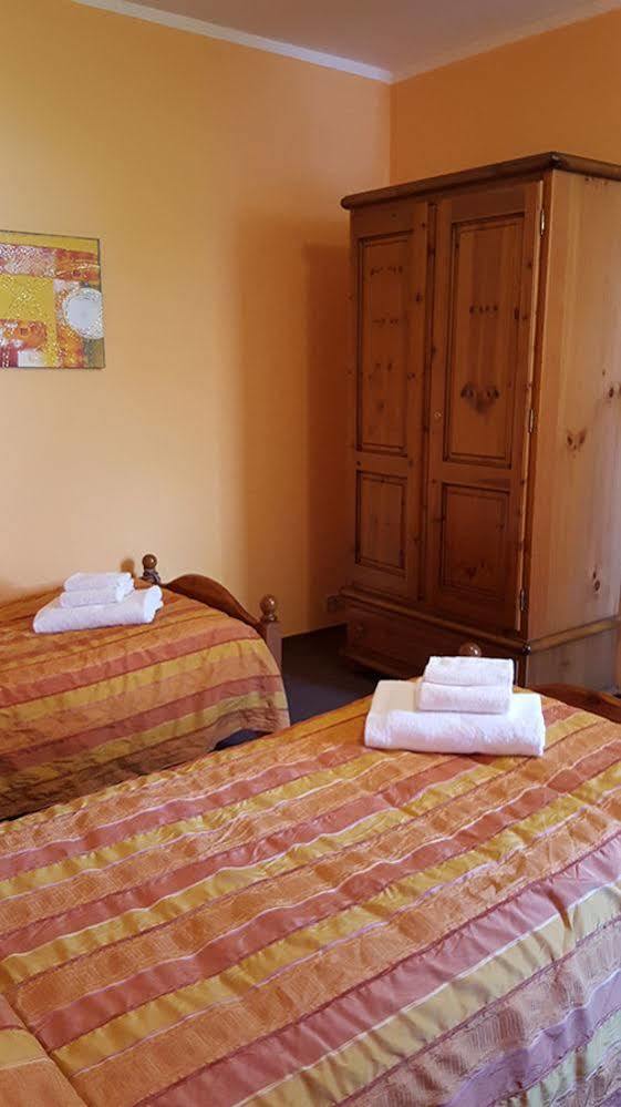 Hotel Calaluna Биела Екстериор снимка